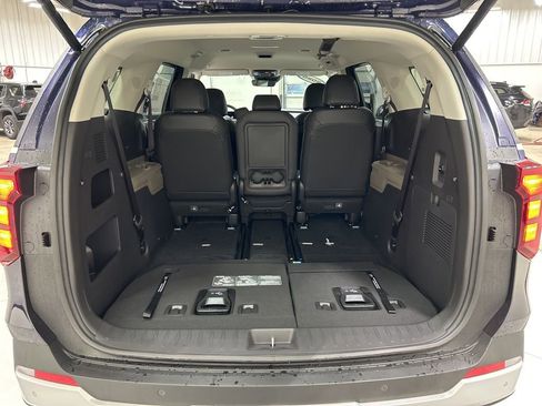 New 2026 Kia Carnival EX image 27