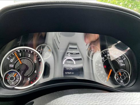 Used 2019 RAM 2500 Big Horn AWD/4WD image 2