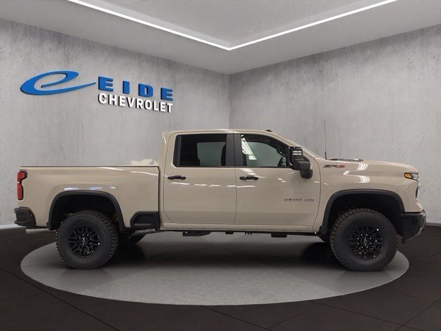 New 2026 Chevrolet Silverado 2500 ZR2 AWD/4WD image 9