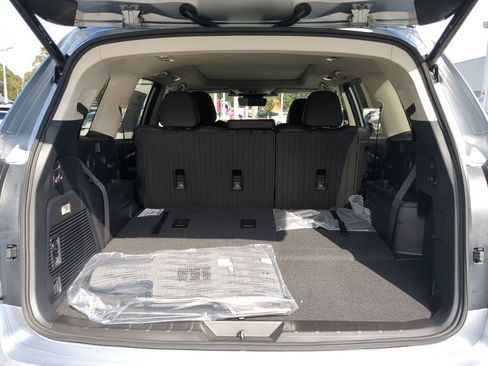 Certified 2026 Subaru Ascent Limited image 9