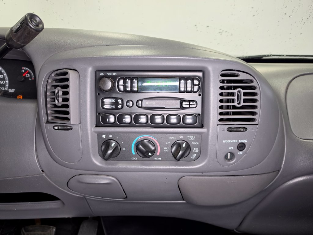 Used 2003 Ford F150 XL RWD image 8