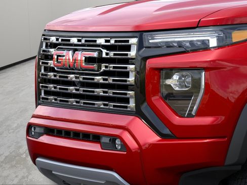 New 2026 GMC Canyon Denali AWD/4WD image 13