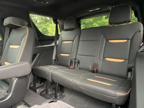 Used 2024 GMC Yukon AT4 w/ AT4 Premium Package AWD/4WD image 28