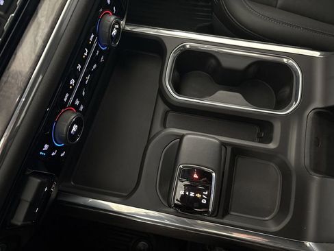 Used 2024 Chevrolet Silverado 1500 LTZ image 69