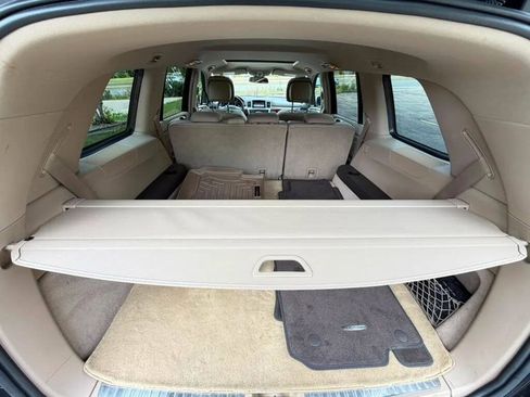 Used 2013 Mercedes-Benz GL 550 4MATIC image 27