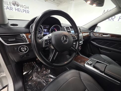 Used 2015 Mercedes-Benz GL 450 4MATIC image 21