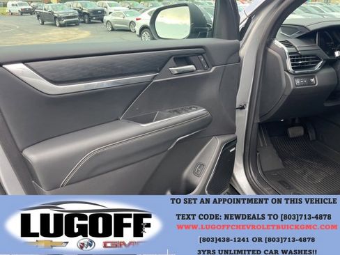 New 2025 GMC Acadia Elevation w/ Elevation Premium Package image 5