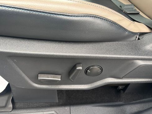 Used 2022 Ford Bronco Wildtrak image 21