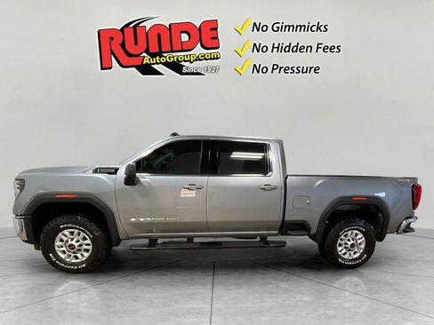 Used 2024 GMC Sierra 2500 SLE w/ SLE Convenience Package image 2