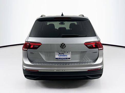 Used 2022 Volkswagen Tiguan S image 6