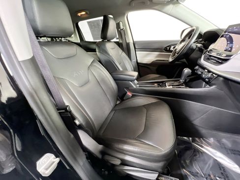 Used 2022 Jeep Compass Limited image 26