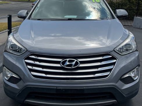 Used 2016 Hyundai Santa Fe SE w/ Option Group 02 FWD image 2