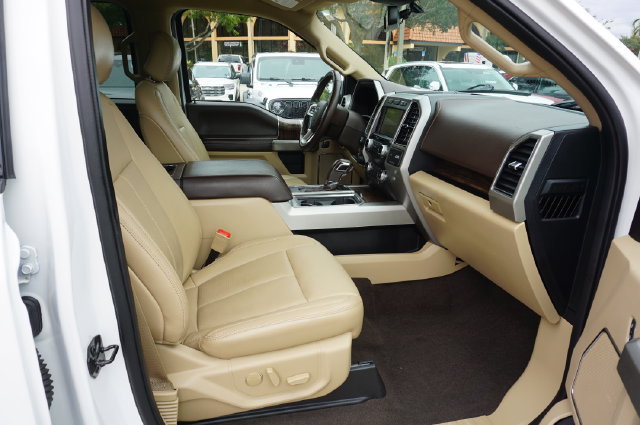 Certified 2020 Ford F150 Lariat w/ Equipment Group 502A Luxury RWD image 3