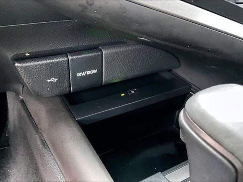 Used 2024 Toyota Camry XSE w/ Driver Assist Package image 32