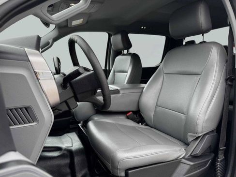 Used 2023 Ford F150 XL image 22