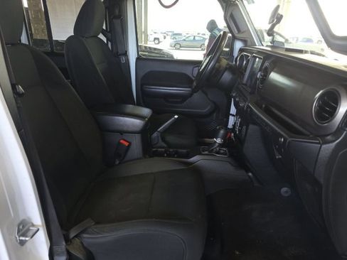 Used 2018 Jeep Wrangler Unlimited Sport S AWD/4WD image 17