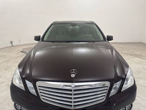 Used 2010 Mercedes-Benz E 350 Sedan image 17