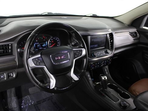 Used 2019 GMC Acadia SLT AWD/4WD image 17