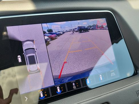 Used 2020 Cadillac XT4 Sport AWD/4WD image 28
