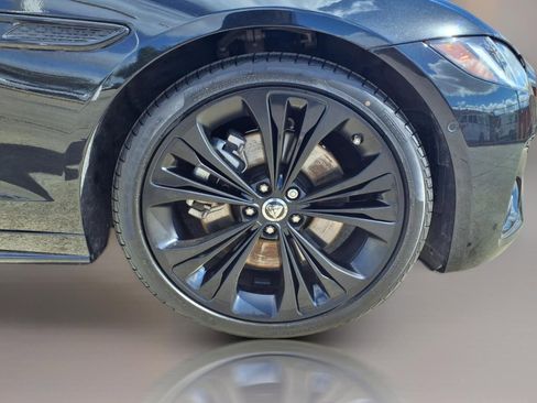 Used 2024 Jaguar XF R-Dynamic SE AWD/4WD image 10