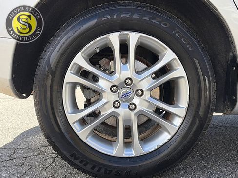 Used 2015 Volvo XC60 T5 Premier image 9