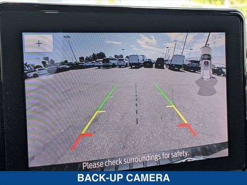 Used 2022 Ford Explorer XLT RWD image 18