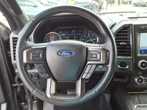 Used 2021 Ford Expedition Limited AWD/4WD image 17