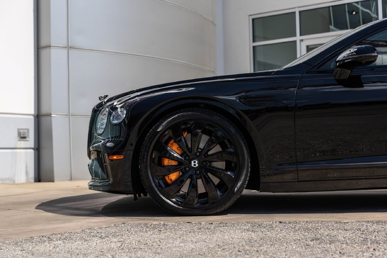 Certified 2025 Bentley Flying Spur Plug-In Hybrid AWD/4WD image 19
