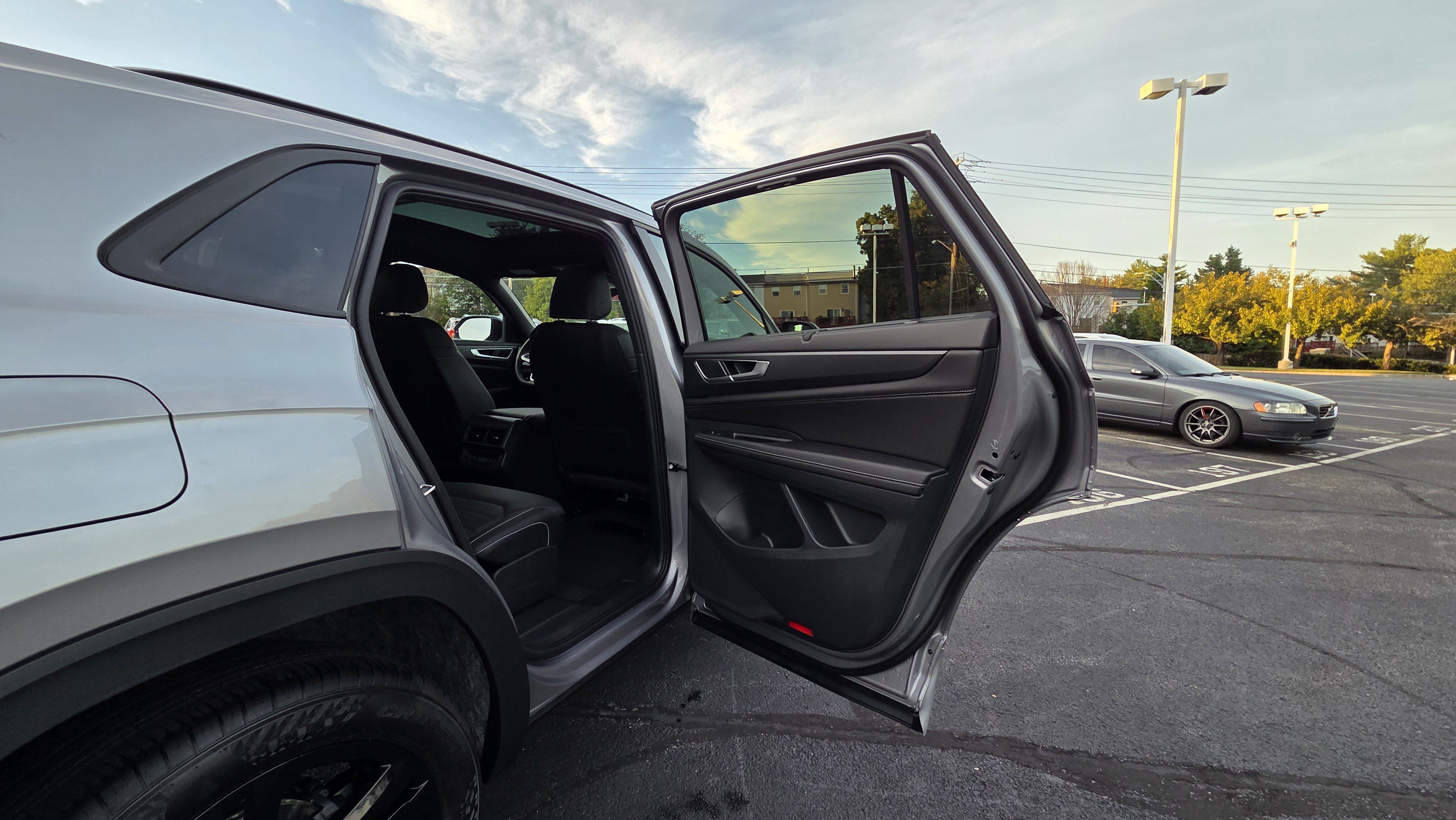 New 2026 Volkswagen Atlas Cross Sport SEL R-Line AWD/4WD image 29