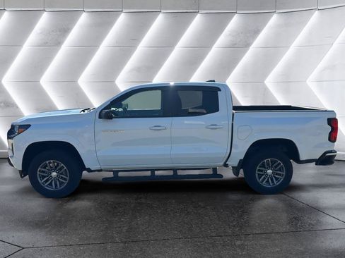 Used 2024 Chevrolet Colorado LT w/ LT Convenience Package RWD image 3