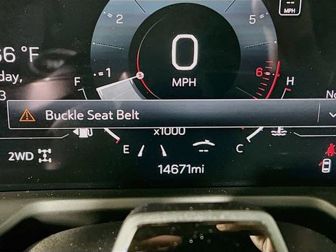 Used 2025 GMC Acadia Elevation w/ Super Cruise Package AWD/4WD image 11