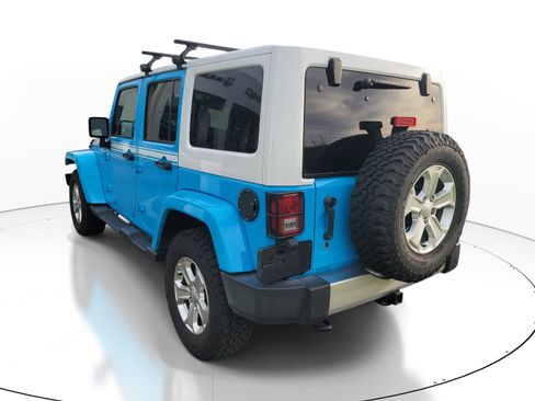 Used 2017 Jeep Wrangler Unlimited Sahara w/ Quick Order Package 24E Chief AWD/4WD image 6