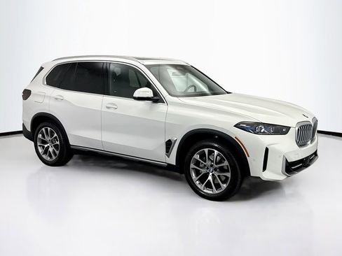 Certified 2026 BMW X5 sDrive40i image 3