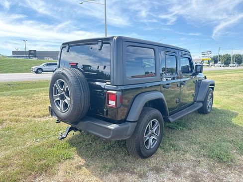 Used 2022 Jeep Wrangler Unlimited Sport AWD/4WD image 13