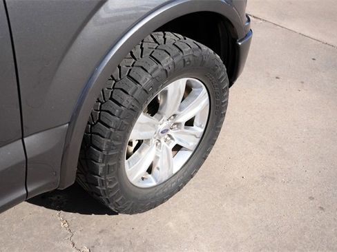 Used 2019 Ford F150 Platinum image 10