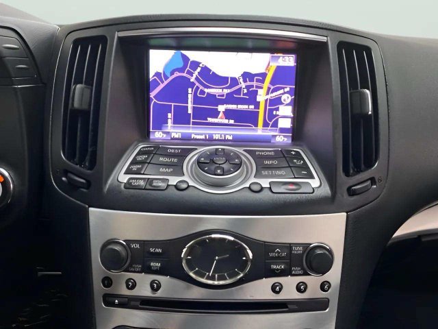 Used 2014 INFINITI Q60 Convertible w/ Premium Package RWD image 47