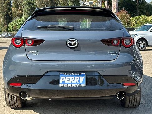 New 2025 MAZDA MAZDA3 Hatchback w/Premium Plus Pkg image 6