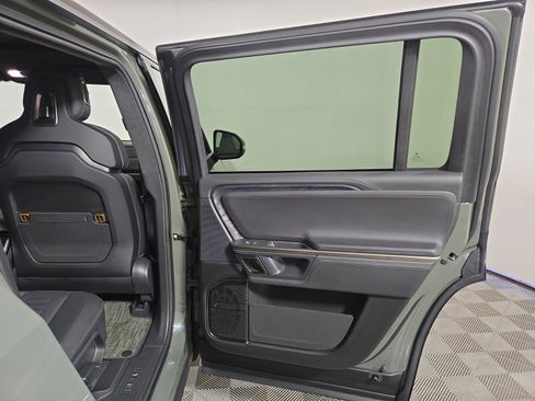 Used 2023 Rivian R1S Launch Edition AWD/4WD image 19
