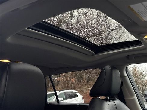 Certified 2023 Toyota Highlander XLE image 13