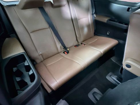 Certified 2025 Toyota Grand Highlander AWD Hybrid image 32