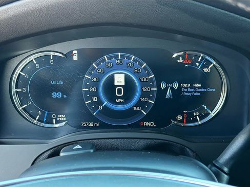 Used 2019 Cadillac Escalade Luxury image 40