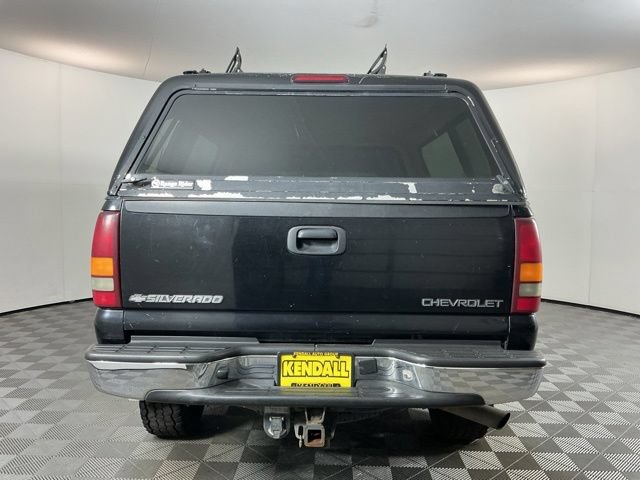 Used 2002 Chevrolet Silverado 2500 LS w/ Off-Road Skid Plate Pkg AWD/4WD image 5