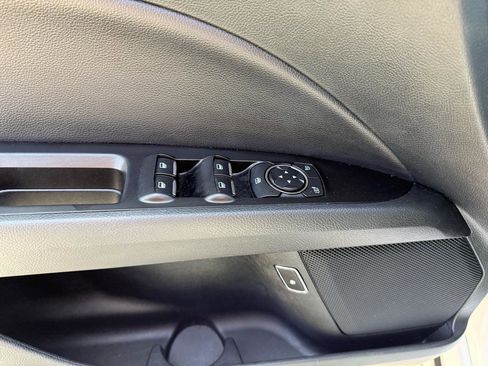 Used 2017 Ford Fusion Energi SE image 13