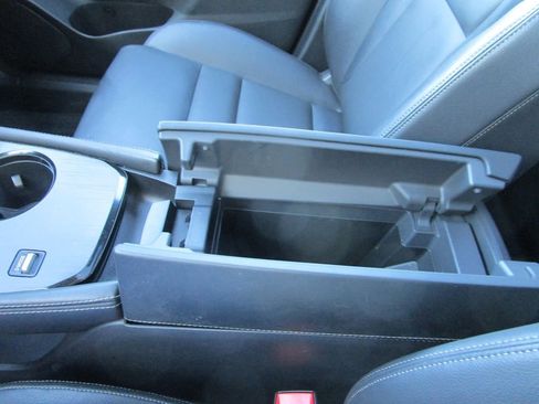 Used 2023 Nissan Rogue SL w/ SL Premium Package image 35