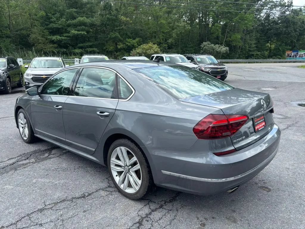 Used 2017 Volkswagen Passat 1.8T SE FWD image 6