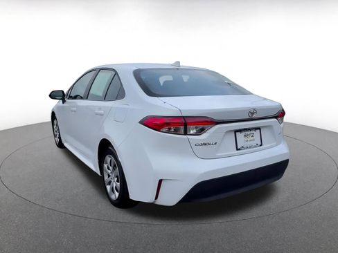 Used 2025 Toyota Corolla LE image 11
