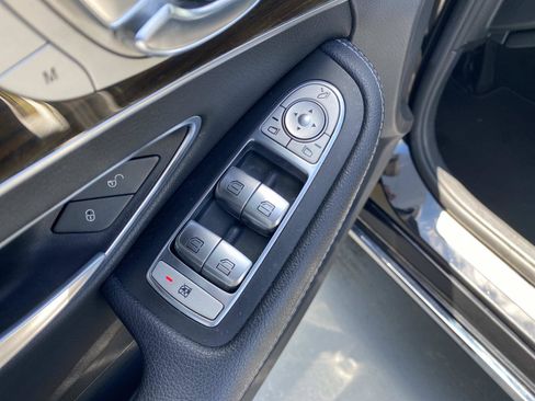 Used 2018 Mercedes-Benz C 300 Sedan image 17