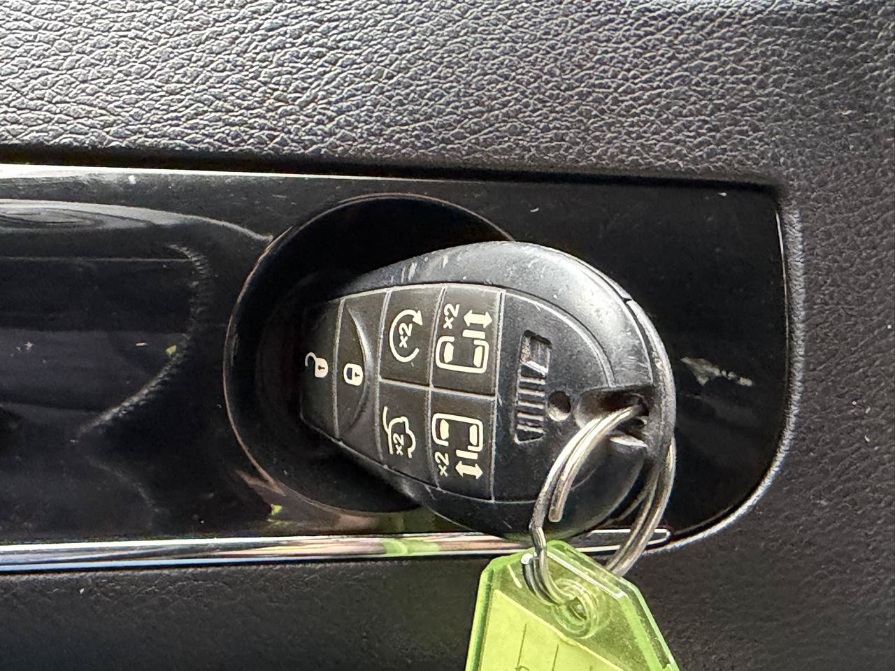 Used 2019 Dodge Grand Caravan SXT FWD image 28