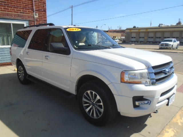 Used 2017 Ford Expedition EL XLT w/ Equipment Group 202A AWD/4WD image 12