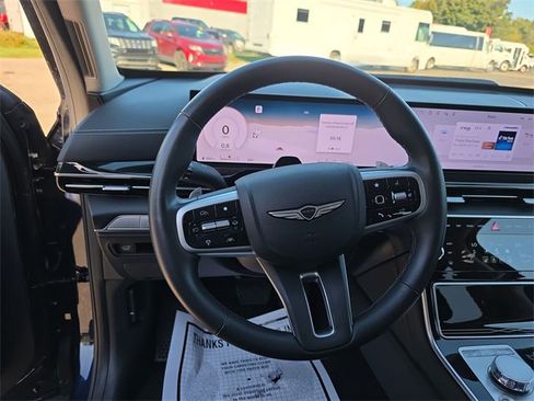 Used 2025 Genesis GV80 2.5T Standard image 14